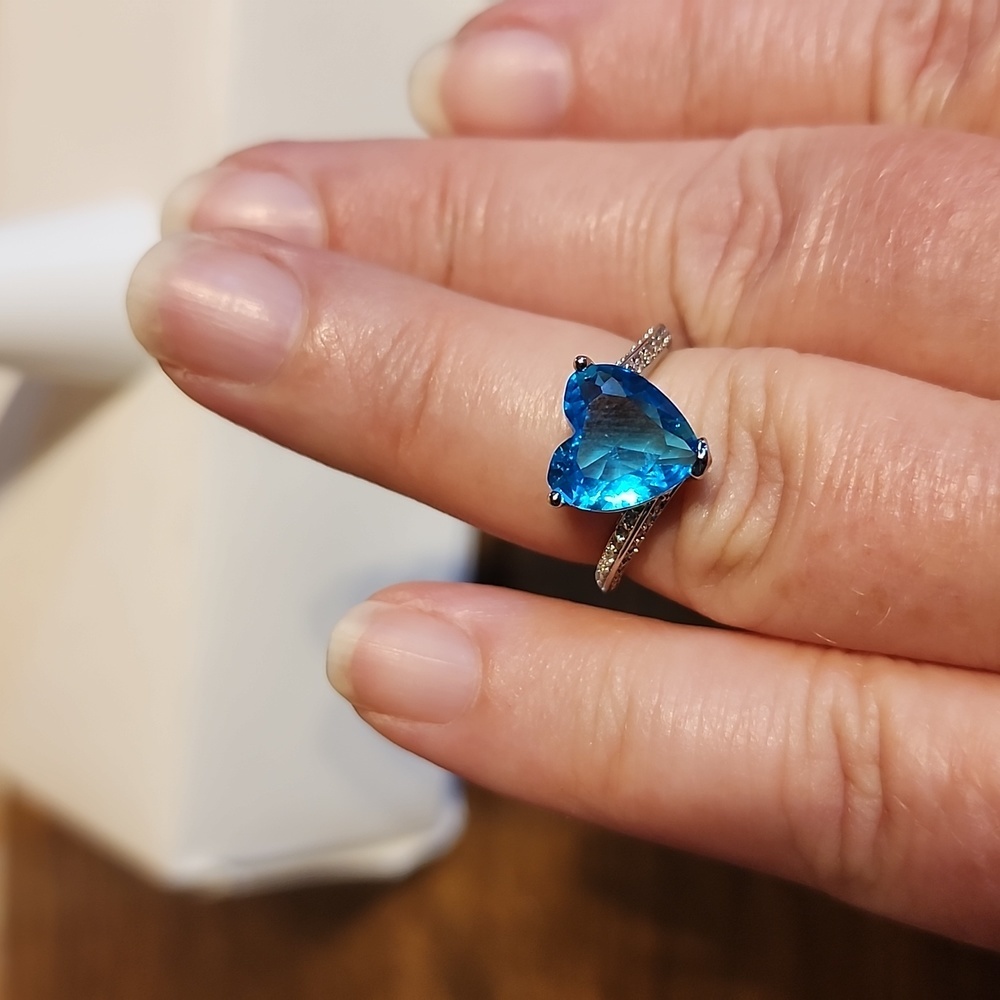 BLUE HEART RING - Picture 5 of 5